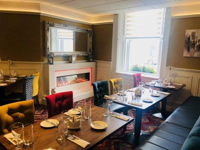 Kilmorey Arms Hotel Kilkeel Buitenkant foto