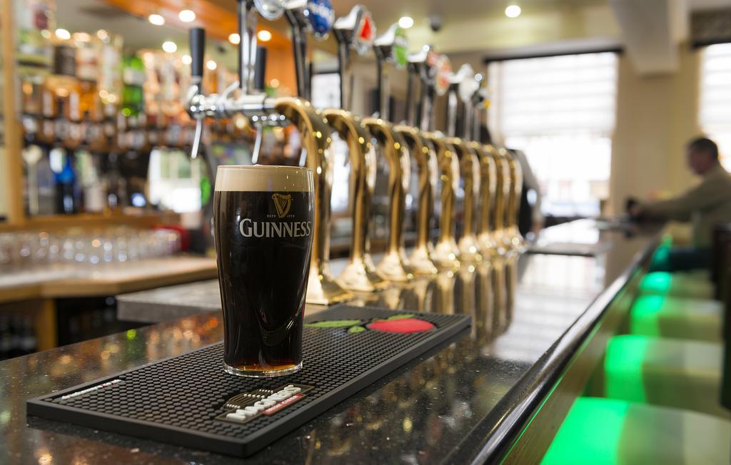 Kilmorey Arms Hotel Kilkeel Buitenkant foto