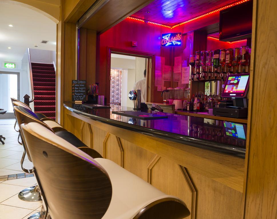 Kilmorey Arms Hotel Kilkeel Buitenkant foto