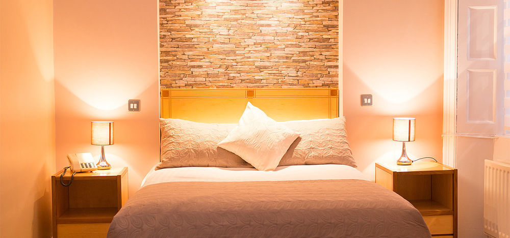 Kilmorey Arms Hotel Kilkeel Buitenkant foto