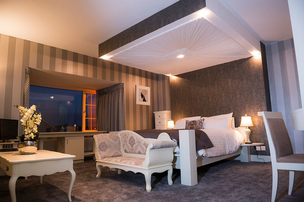 Kilmorey Arms Hotel Kilkeel Buitenkant foto